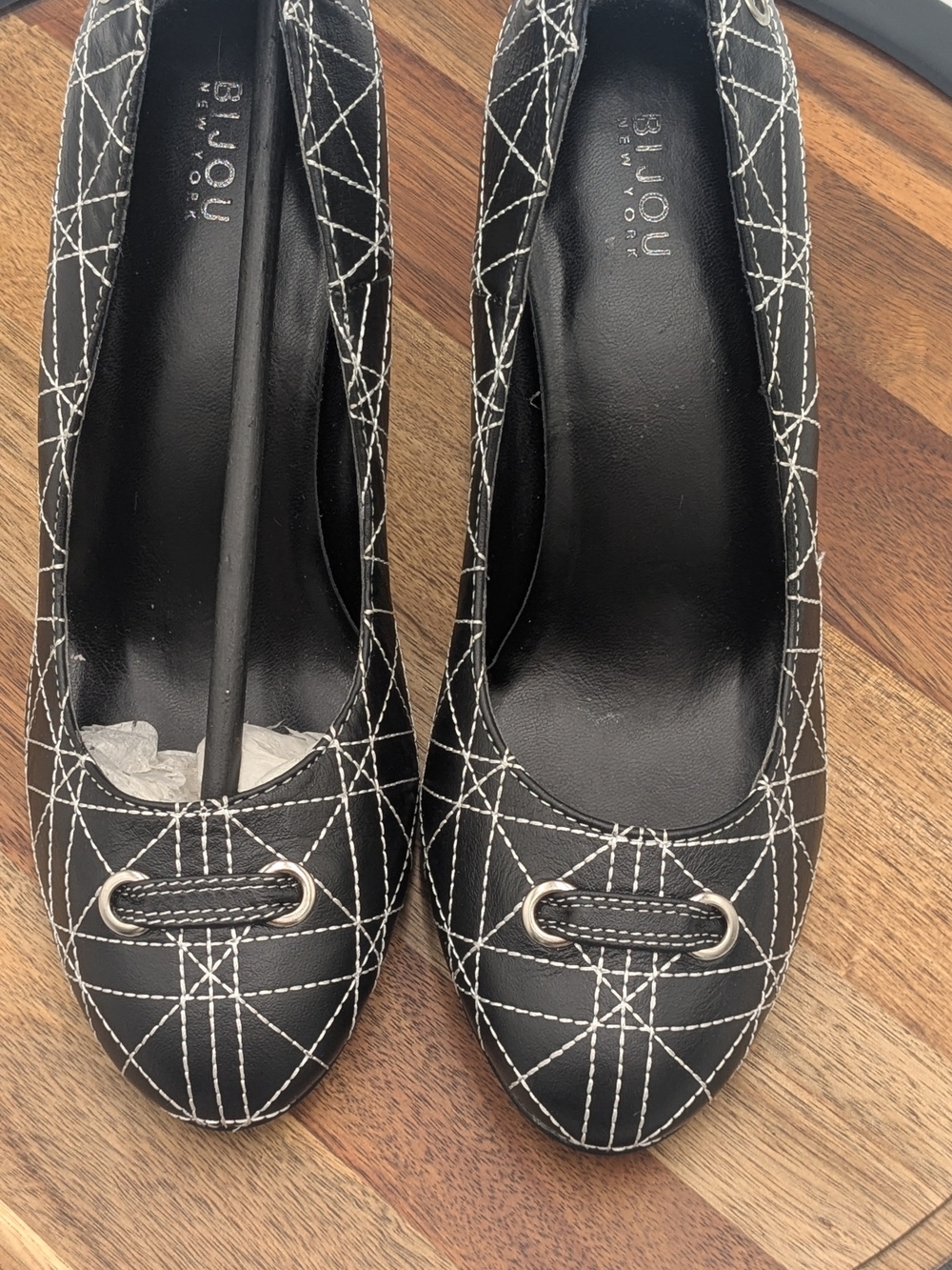 Bijou New York Black White Contrast Stitch Pumps Heels Size 9
